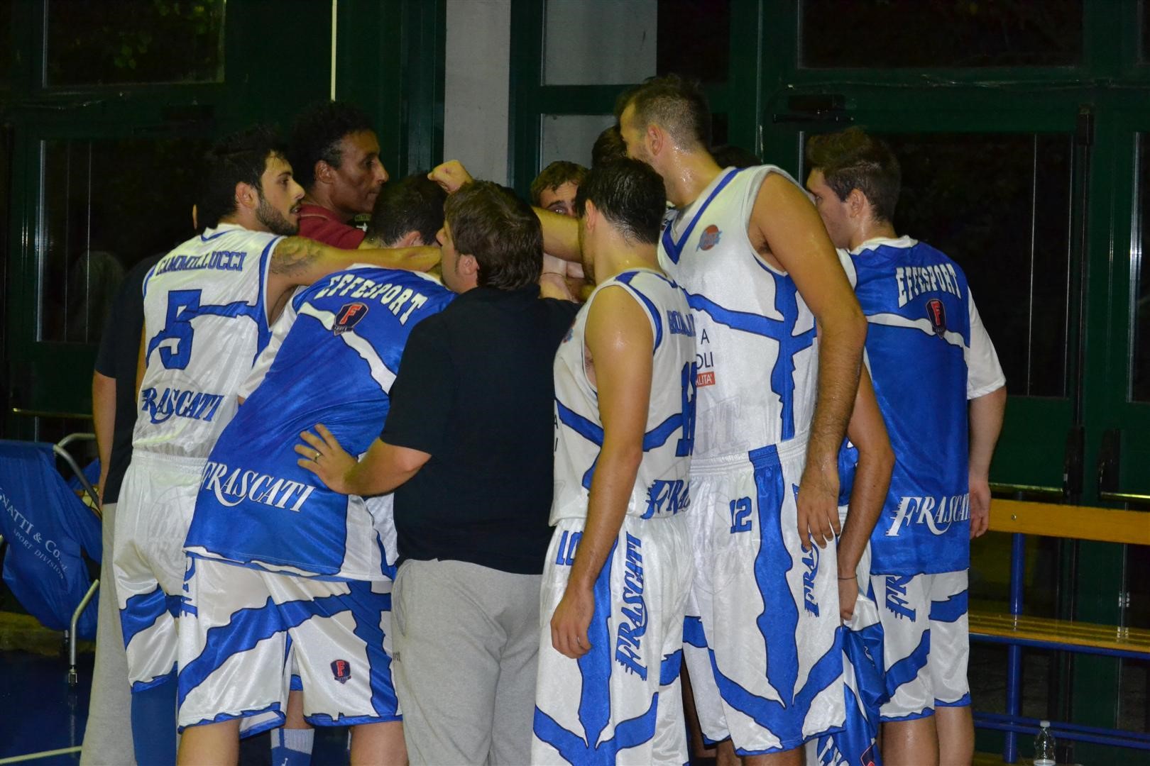 Show del Basket Frascati nel derby contro Monteporzio Basket Frascati