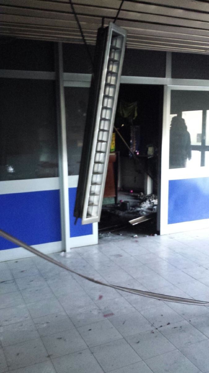 Vandali danneggiano area ristoro stadio Fiore di Marino Stadio Fiore di Marino danneggiato