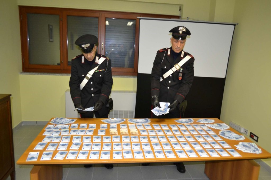 Sventato spaccio di banconote false dai Carabinieri di Velletri Banconote false