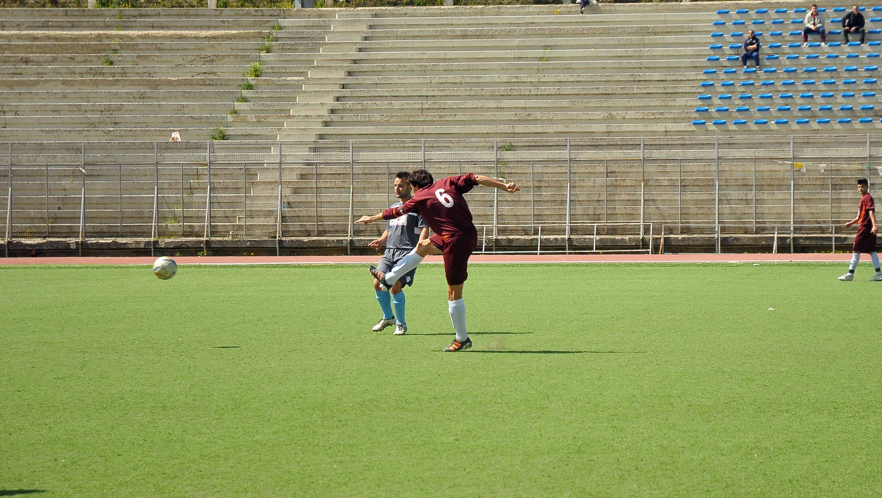 Exploit della juniores Asd Frascati calcio, sbancata la Garbatella capitan ferrazza