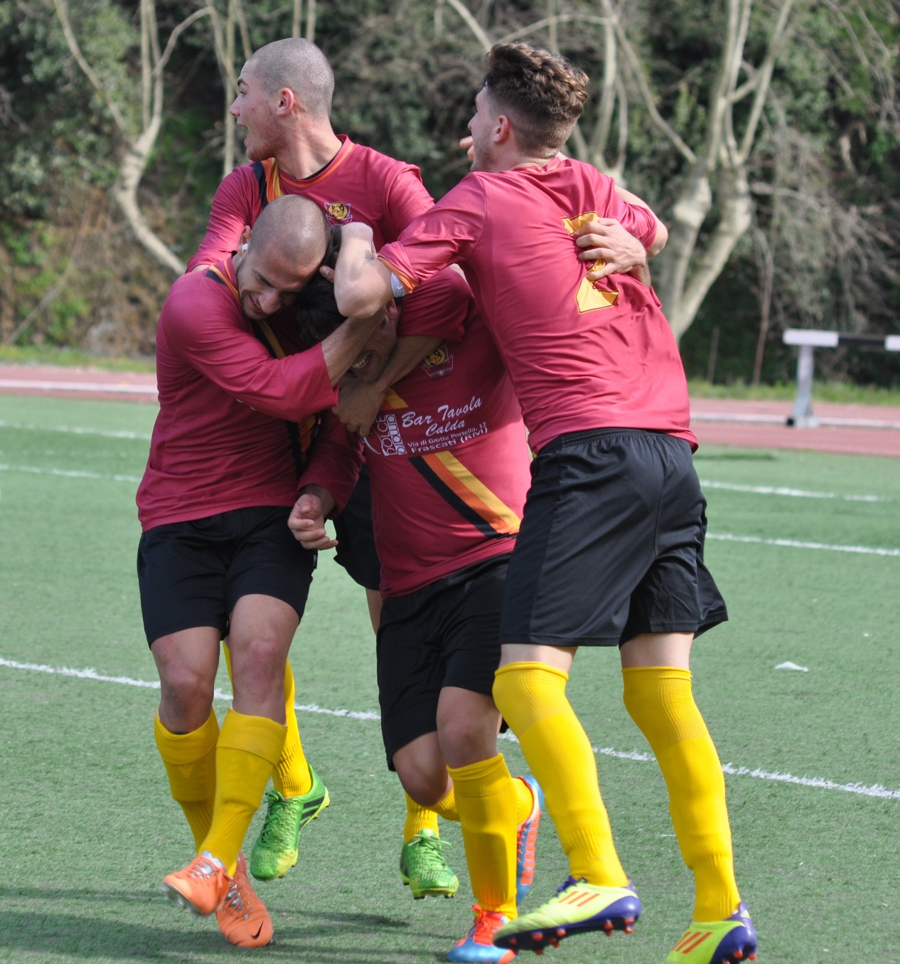 Lupa Castelli Romani, con l’Artena ci pensa Montesi esultanza-artena