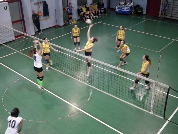 Al primo posto in classifica l’Under 16 dello Sporting Pavona under_16_pavona_pamezia