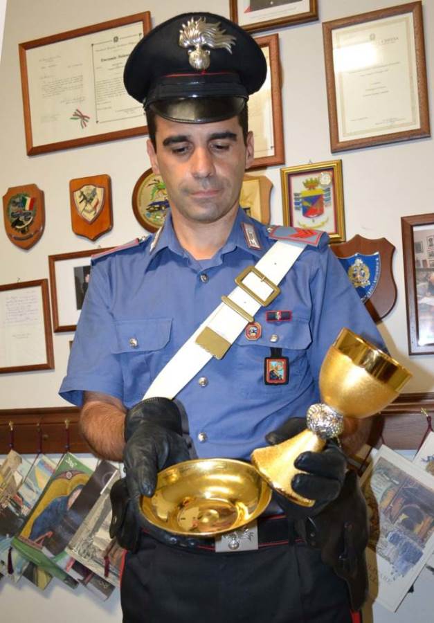 Recuperati oggetti liturgici rubati alla Chiesa Ss. Trinità di Genzano oggetti_liturgici