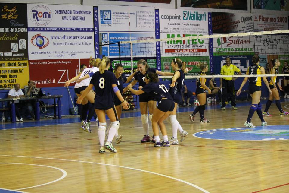 Le Stars del Marino Pallavolo vincono e faticano contro Quintilia stars