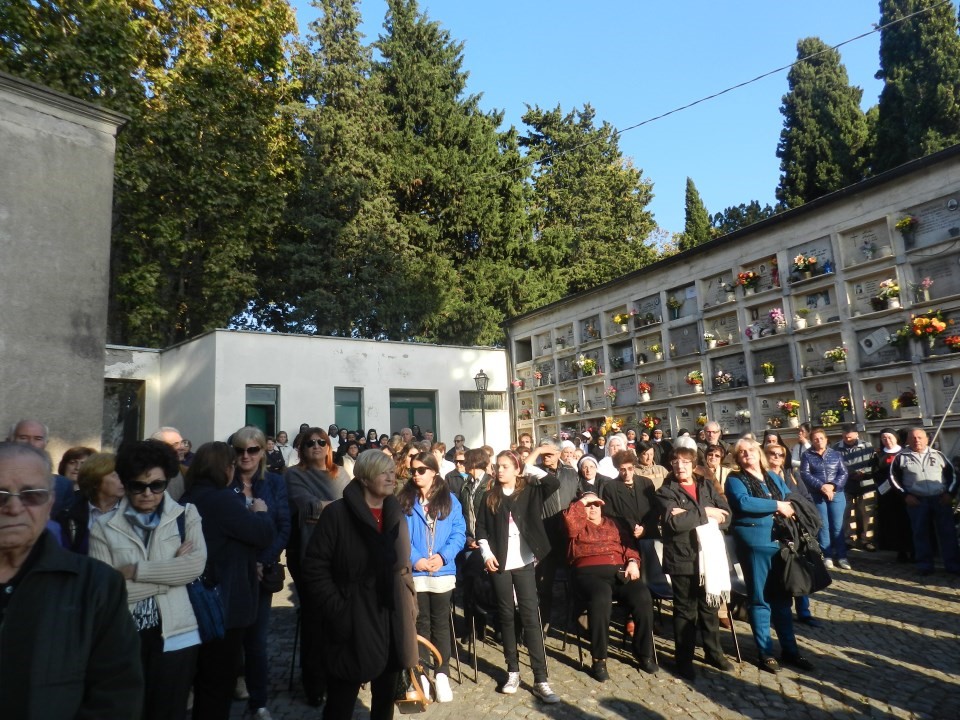 Grottaferrata commemora i defunti defunti