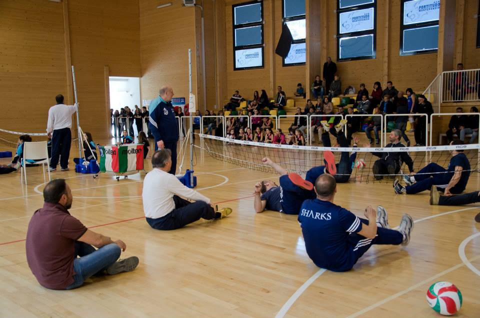 Giornata di sport e solidarietà sotto il segno degli Sharks volley