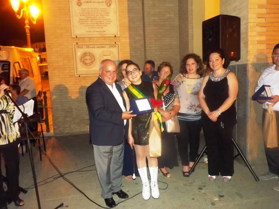 L’estate larianese si chiude in onore di Walter Pantoni majorettes