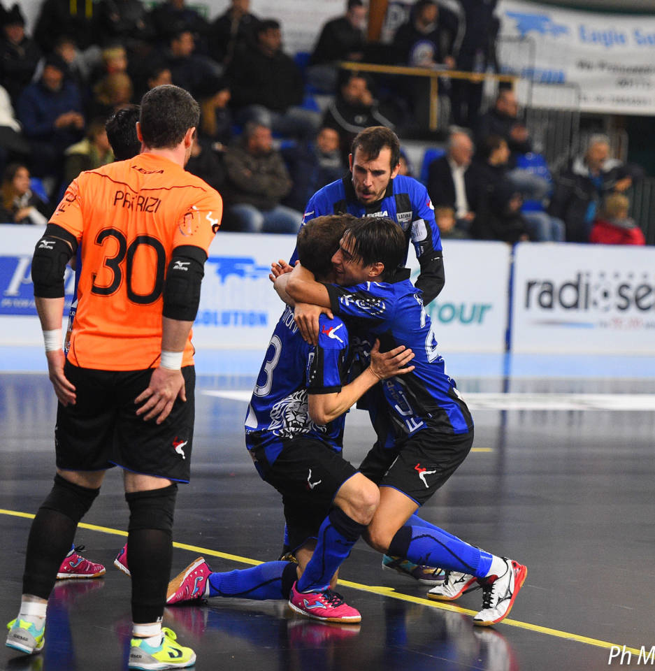 Al Palagens la Carlisport Cogianco cede al Latina carlisport_genzano_cede_al_latina_foto_bocale