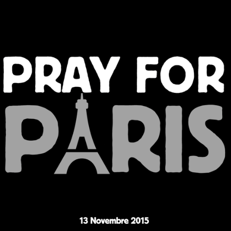 Genzano in piazza in memoria delle vittime di #Parigi prayforparis