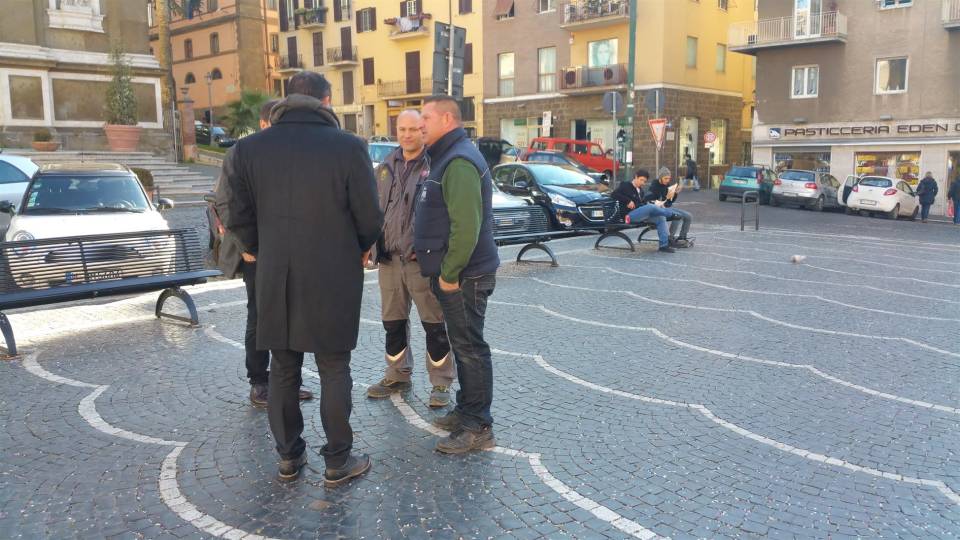 Frascati, lavori in piazza dopo smantellamento pista di pattinaggio pista