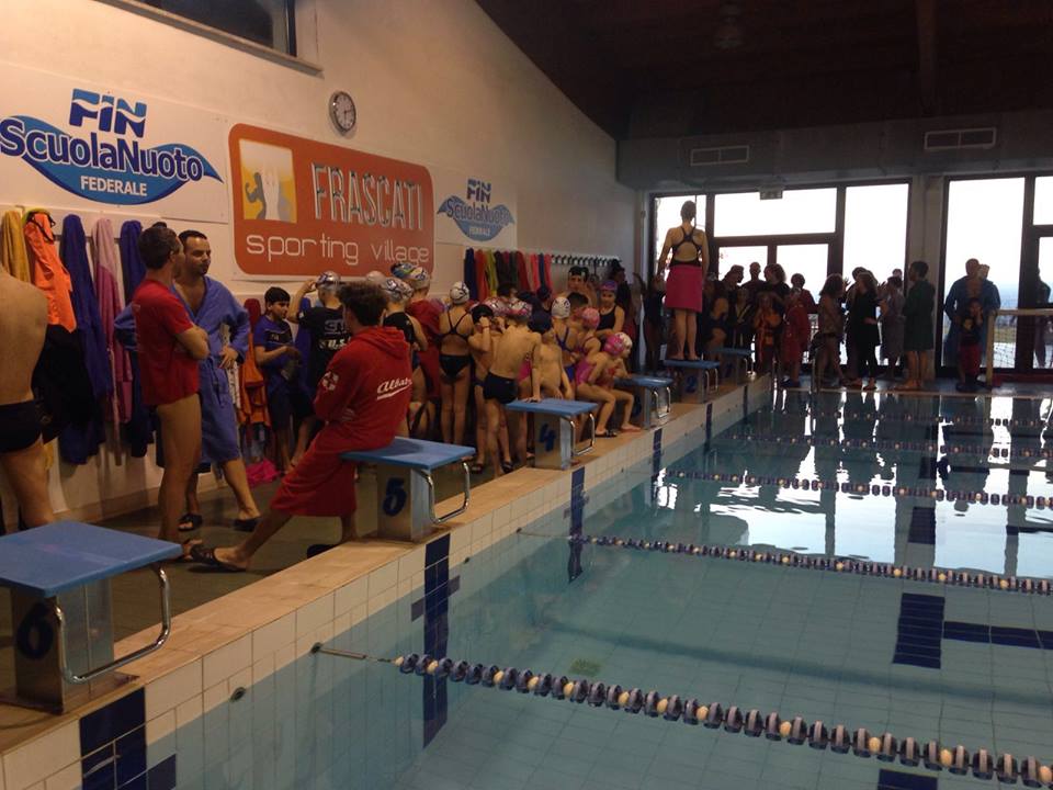 3T Frascati Sporting Village, festa totale per lo “staffettone” di beneficenza nuotofrascatisportingvillage
