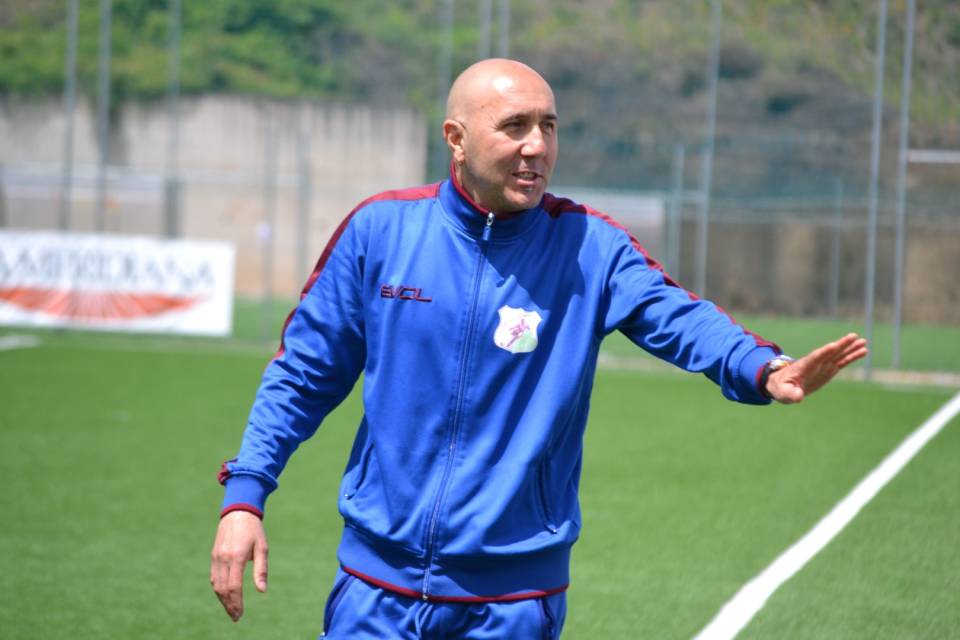 Città di Montecompatri calcio, il presidente Raspa conferma mister Maiolatesi mistermaiolatesi