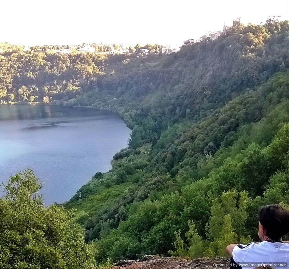 Escursione domenica 16 ottobre sul lago di Nemi sentiero_acquedotto_lago_nemi