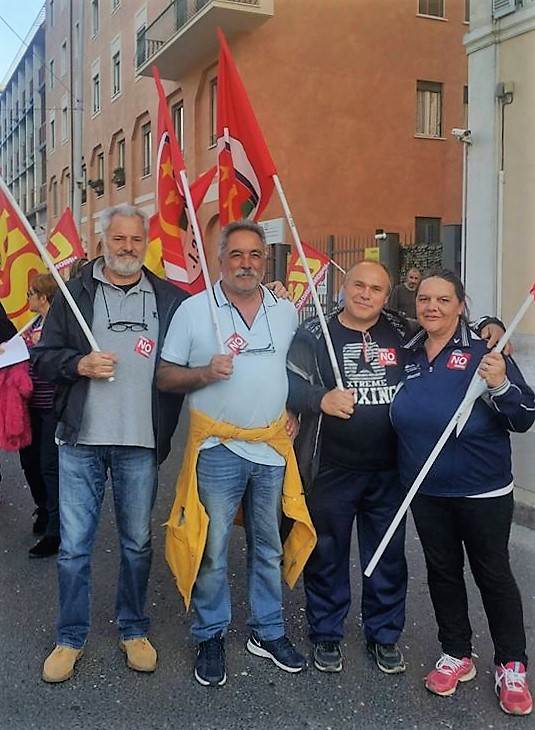 Pci Castelli Romani al corteo del No Renzi day comunisti_no_renzi_day