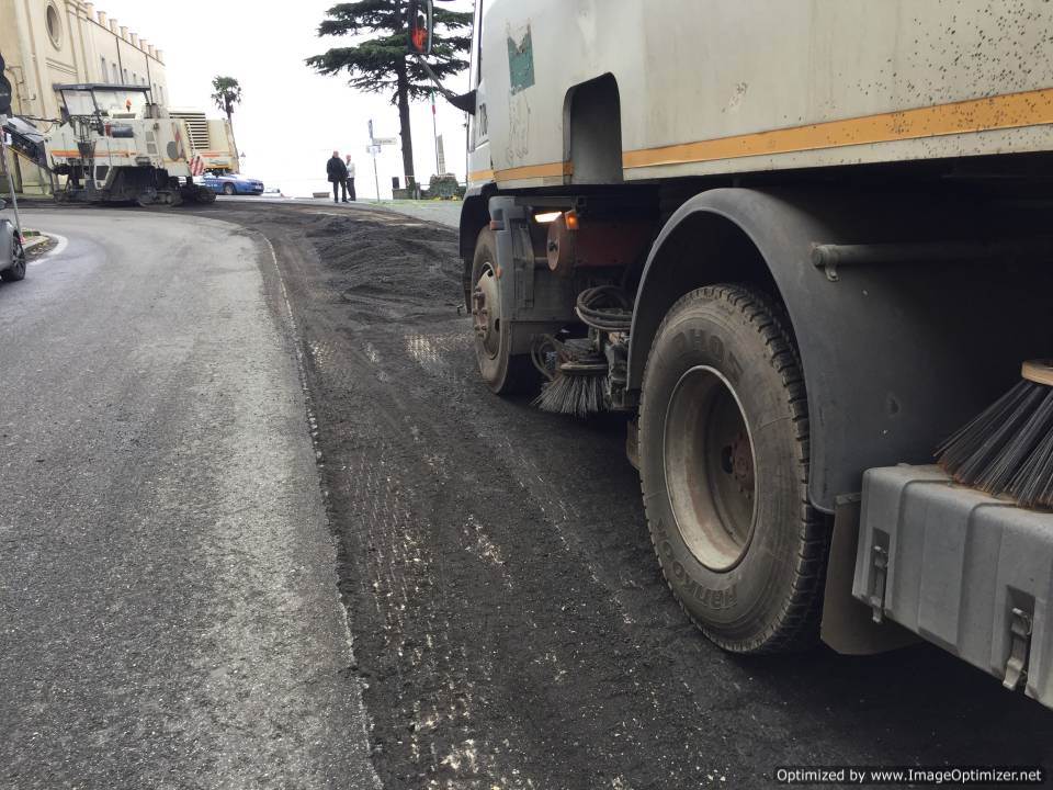 Nemi, cambia il manto stradale dalla Galleria fino a Piazza Roma lavorinemi