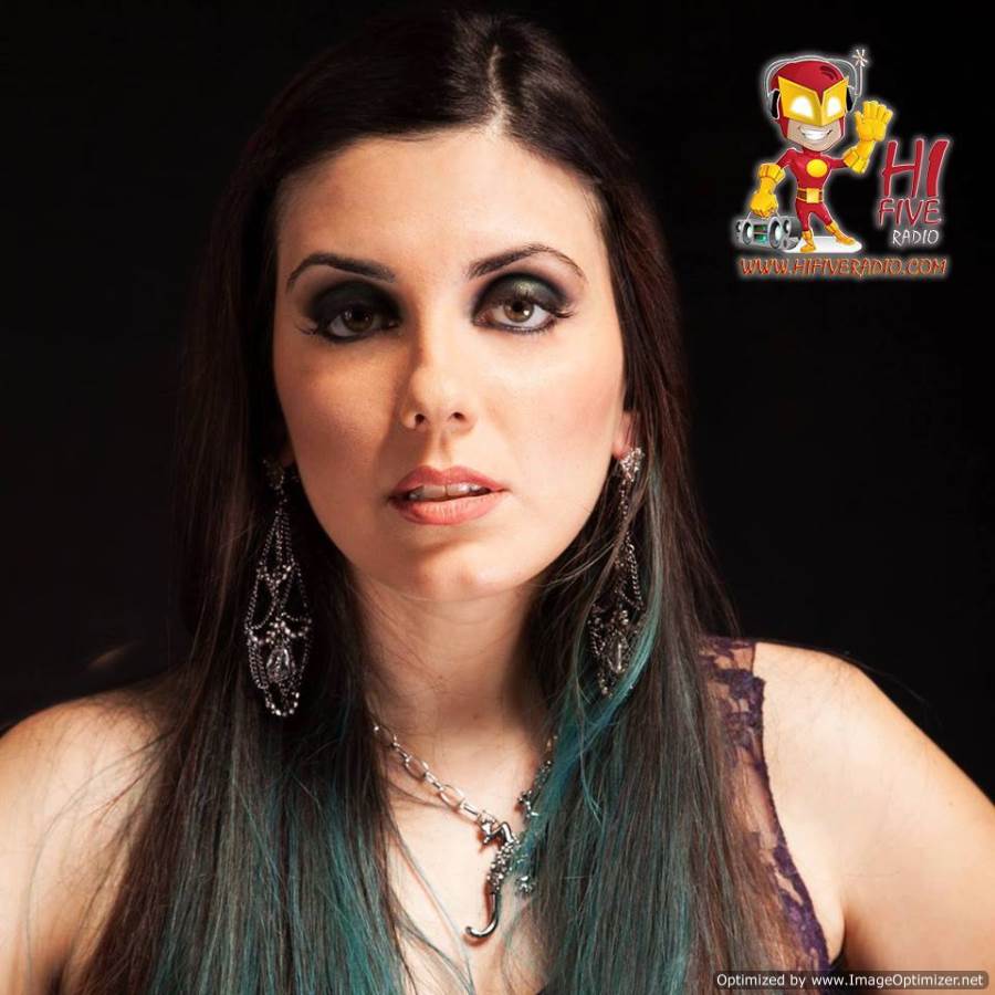 Ida Elena, artista dal respiro internazionale idaelena