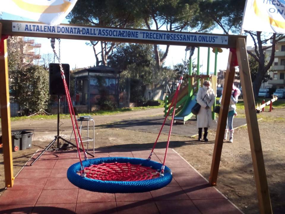 Inaugurata l’altalena inclusiva a Ciampino altalenainclusiva