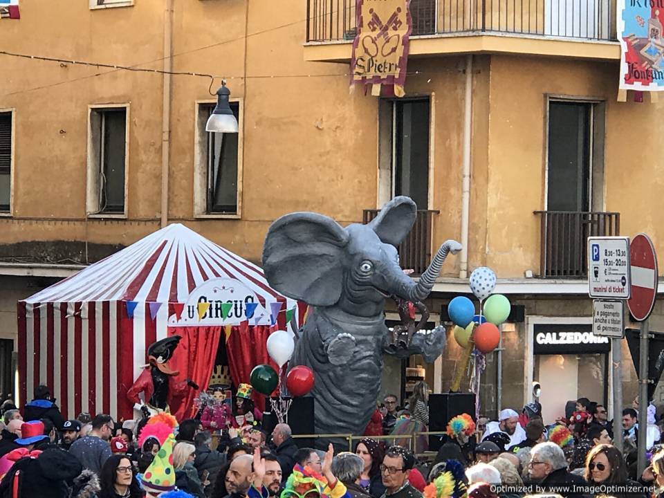 Carnevale 2017 Frascati, al Mercato Coperto in scena Pulcinella a spasso per il Mondo carnevale_17_frascati
