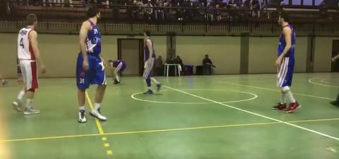 Via gli extracomunitari dai campionati di basket, Frascati insorge protesta