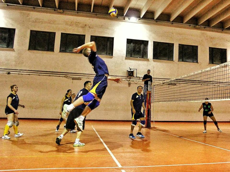 Volley School Genzano vince campionato master misto Uisp bottoni