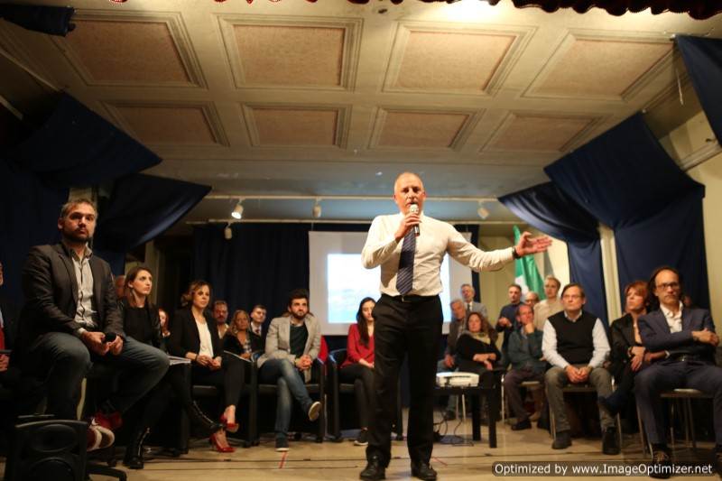 Bertuzzi su Primarie Pd e destino bibloteca comunale Grottaferrata presentazionebertuzzi