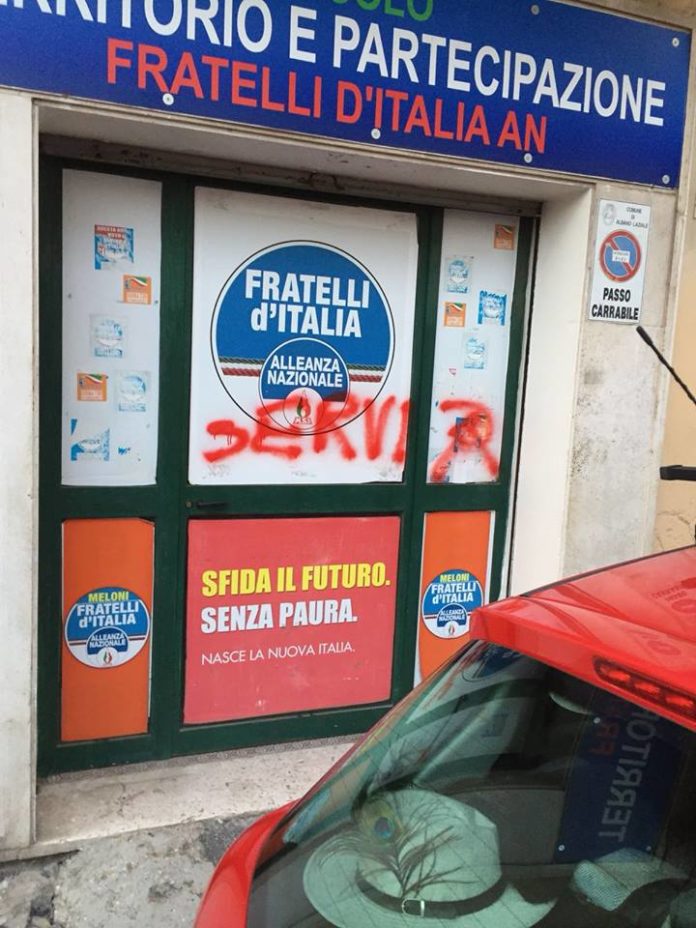 atto_vandalico_sede_fdi_albano