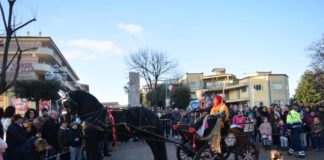 A Lariano la Befana in Piazza Santa Eurosia befana_piazza