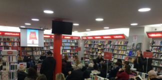 Marone presenta il romanzo Un ragazzo normale pubblico_mondadori