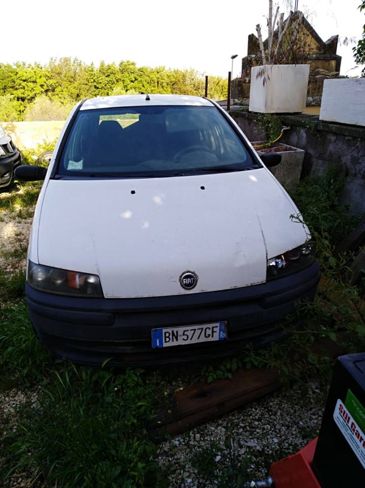 macchina_spostata_cimitero_frascati