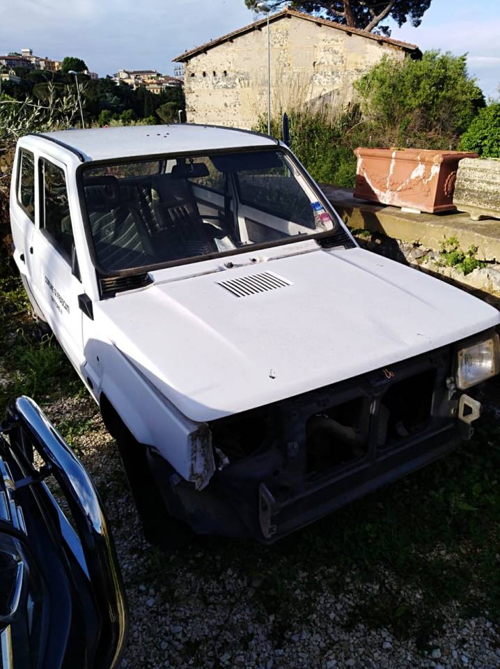 macchina_spostata_cimitero_frascati