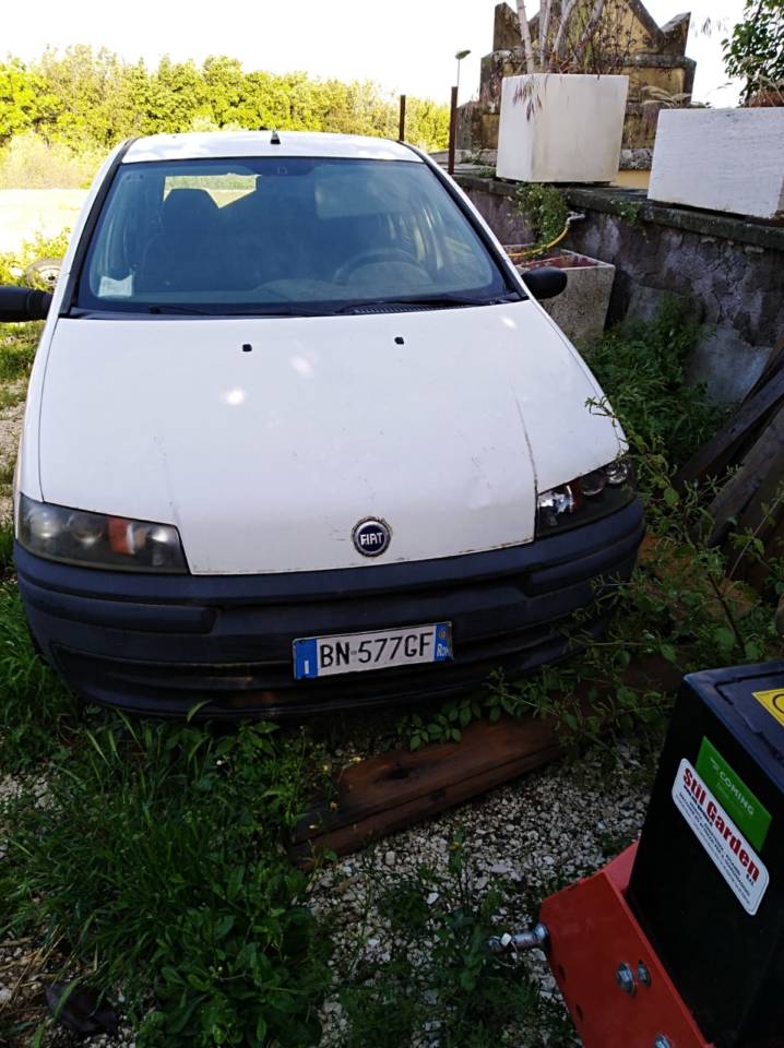 macchina_spostata_cimitero_frascati