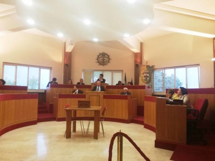 seduta_consiglio_lariano