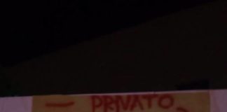 Palaghiaccio, azione dimostrativa del Pci Marino palaghiaccio_pci