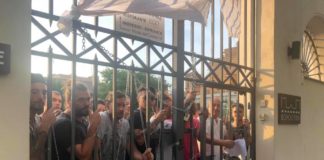 Locale a rischio chiusura a Roma protesta