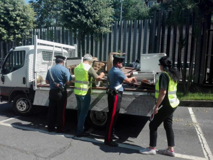 mezzo_rifiuti_sequestrato