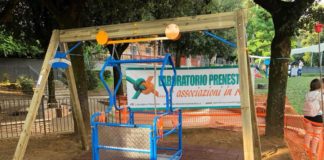 Altalena per bimbi disabili nel parco di Palestrina altalena