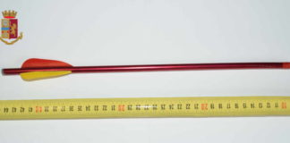 Guidonia, tenta di uccidere il vicino con un dardo dardo