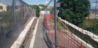 Ciampino, alcuni consiglieri lanciano sit-in al Come sul ponte di via Morena ponte_via_2_giugno