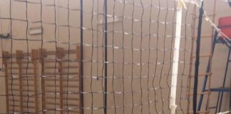 Vetrata crollata nella palestra del Liceo Vailati di Genzano