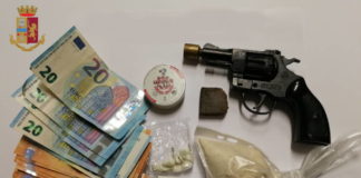 Scarcerato continuava a spacciare, arrestato italiano ai Castelli polizia_tuscolano_castelli