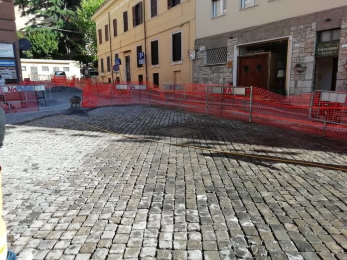 lavori_via_senni lavori_via_senni