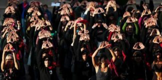 Flash Mob contro la violenza di genere di NUDM Castelli Romani flash_mob