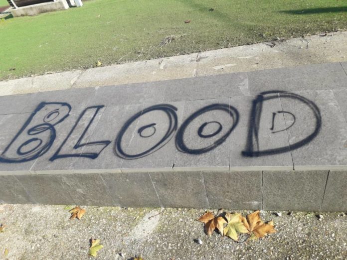 imbrattata_piazzetta_cisternole