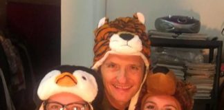 Enzo Salvi torna a teatro con I Love Pets locandina