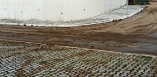 Residenti di Cecchina protestano per le strade distrutte dai cantieri strade_distrutte_cantieri_cecchina