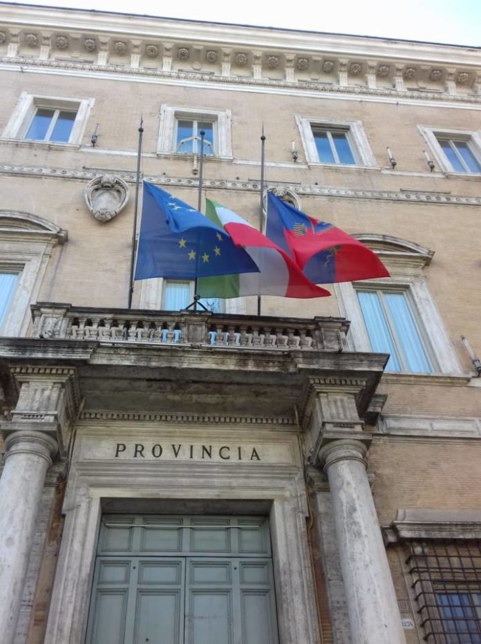 citta_metro_roma_ricorda_caduti_covdi