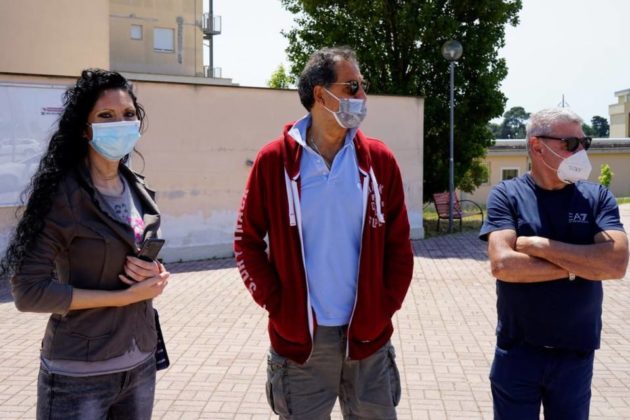 flash_mob_drive_in_24_05