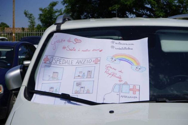 flash_mob_drive_in_24_05