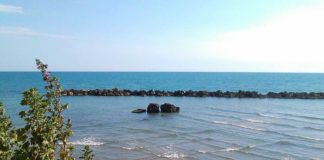 Si sveglia e trova un extracomunitario a dormire nella sua auto anzio