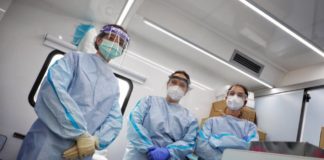 Unità di Crisi Lazio “Sospesa attività negozio di ottica per cluster familiare” operatori_sanitari_coronavirus